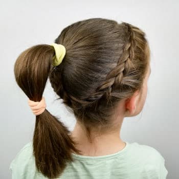 Trenza diadema con coleta alta. Princesa de cuento