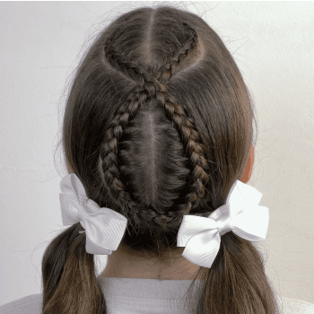 Peinado con trenzas de encaje cruzadas