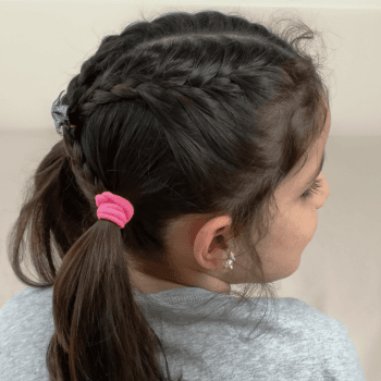 Peinado sencillo con trenzas francesas cruzadas