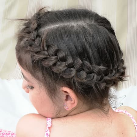Trenza Griega para niñas con cabello corto