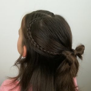 peinado con lazo de cabello