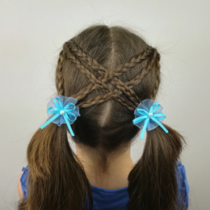 Dos coletas con trenzas 5